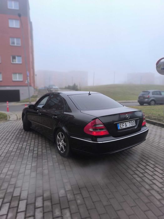 Продам Мерсадес Е 300