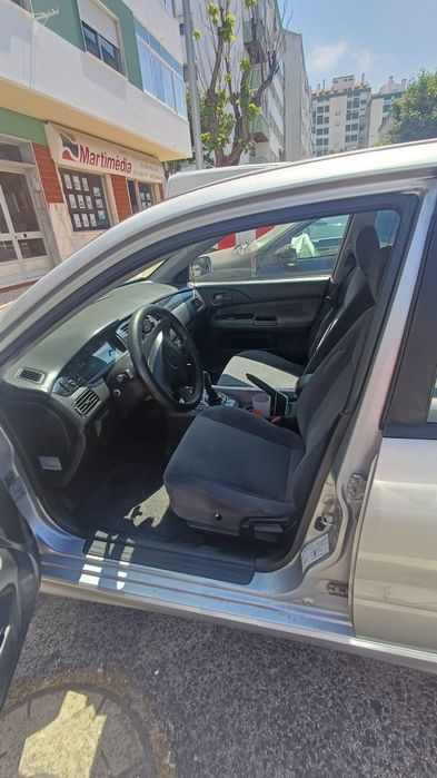 Vende-se Mitsubishi Lancer de 2004