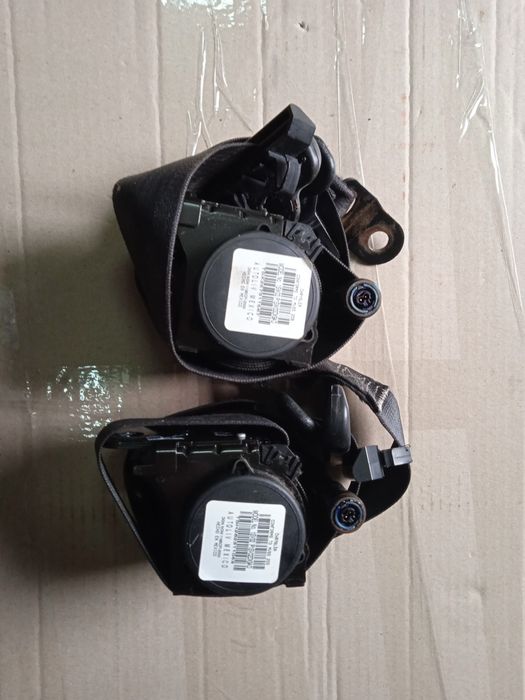 ПАСКИ БЕЗПЕКИ є 50шт Dodge JOURNEY/ Jeep Compass 2й 3ій ряд механічні