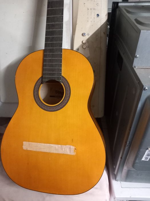 Guitarra  acústica
