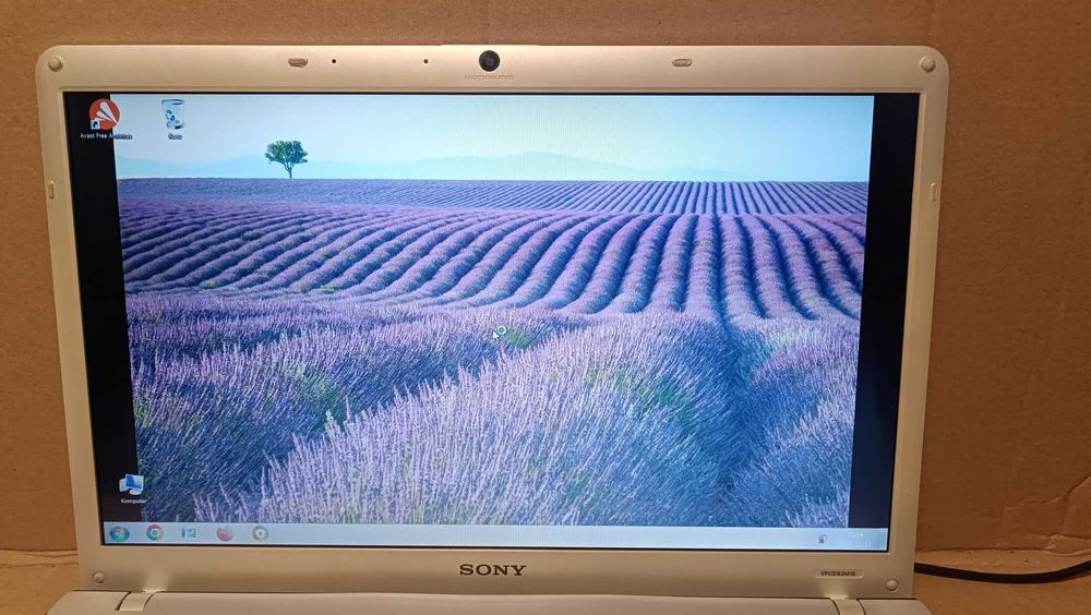 Laptop : SONY PCG-71211M i3 4GB 500HDD