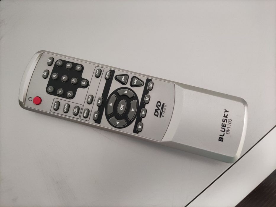 Leitor de DVD Bluesky de cor cinzento