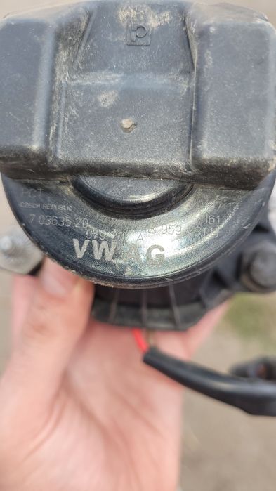 Насос вторинного повітря