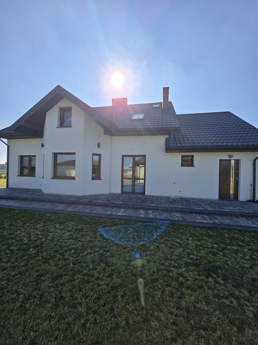 Sprzedam dom koło lasu