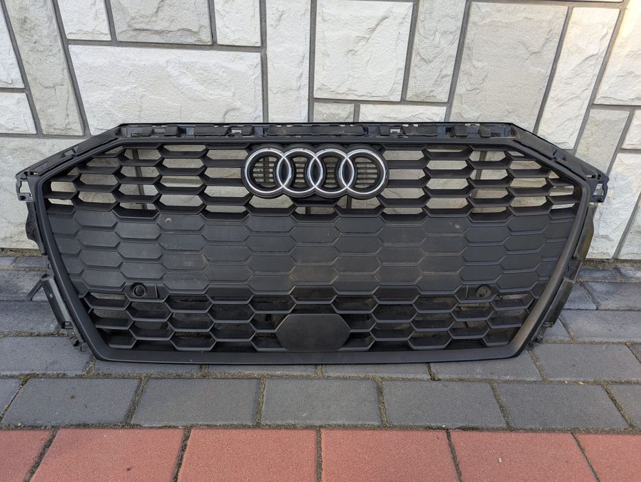 Atrapa grill chłodnicy Audi A3 8Y