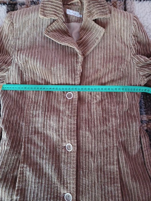 Płaszczyk sztruksowy na podszewce rozm. 42 brązowy