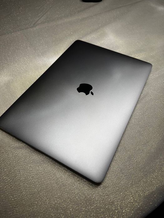 MACBOOK PRO 2019 TOUCH BAR - 256 GB EXCELENTE FUNCIONAMENTO