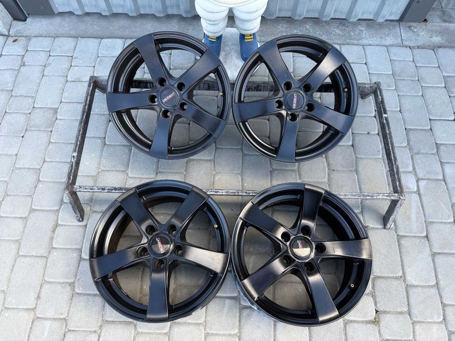 Диски Dezent R16 5x114,3 7J ET40 Kia Hyundai Mazda Nissan Toyota Renault