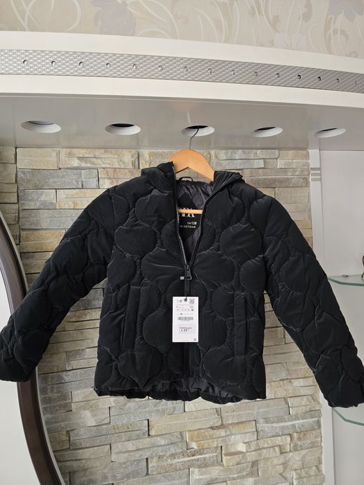 Куртка Zara 128см , 8 лет