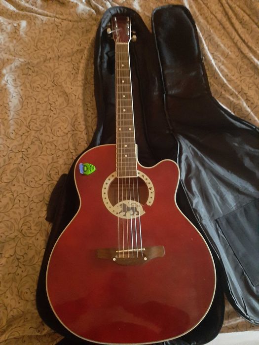 Срочно продам гітару