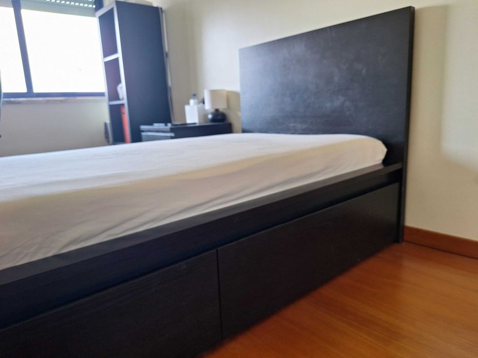 Cama de solteiro MALM Ikea