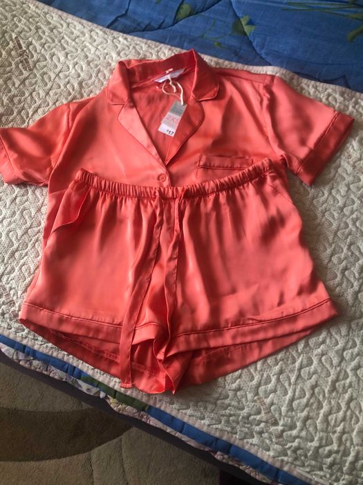 Жіночі домашні костюми PRIMARK/ Атлас- сатин. Нові. Всі заміри в описі