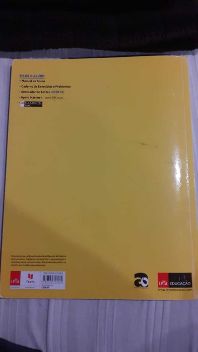 Manual e Caderno de atividades Física 11º ano Texto