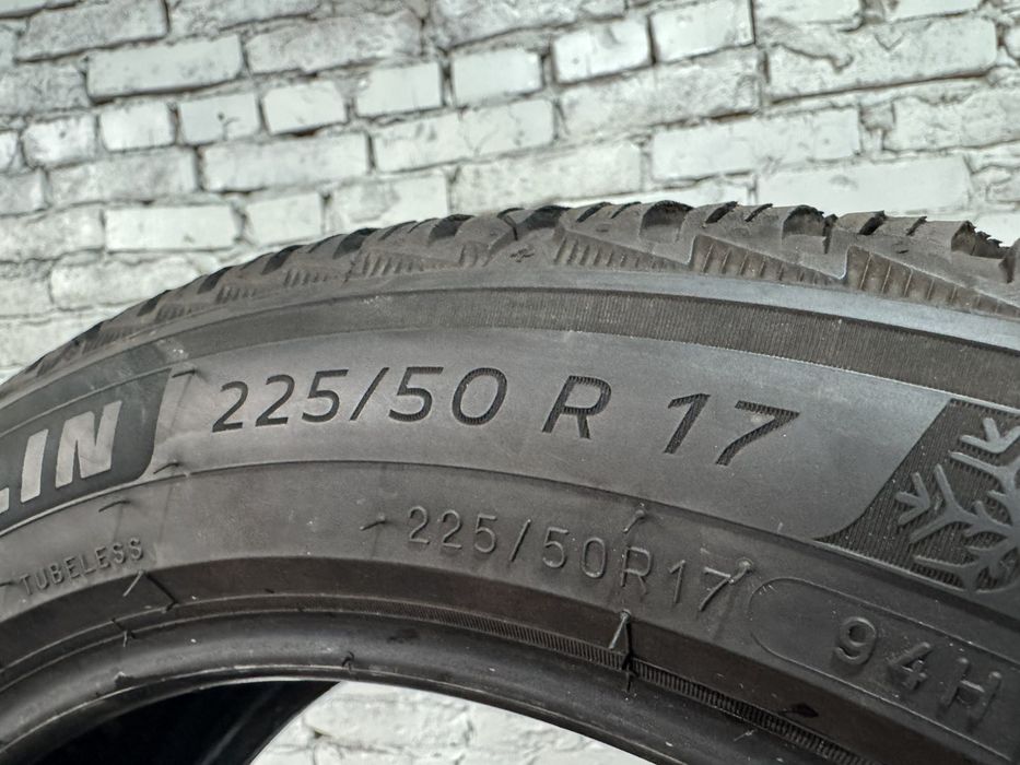 Зимові шини Michelin 225/50 r17