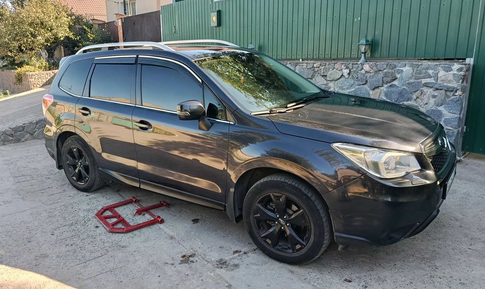 Subaru Forester 2014 official