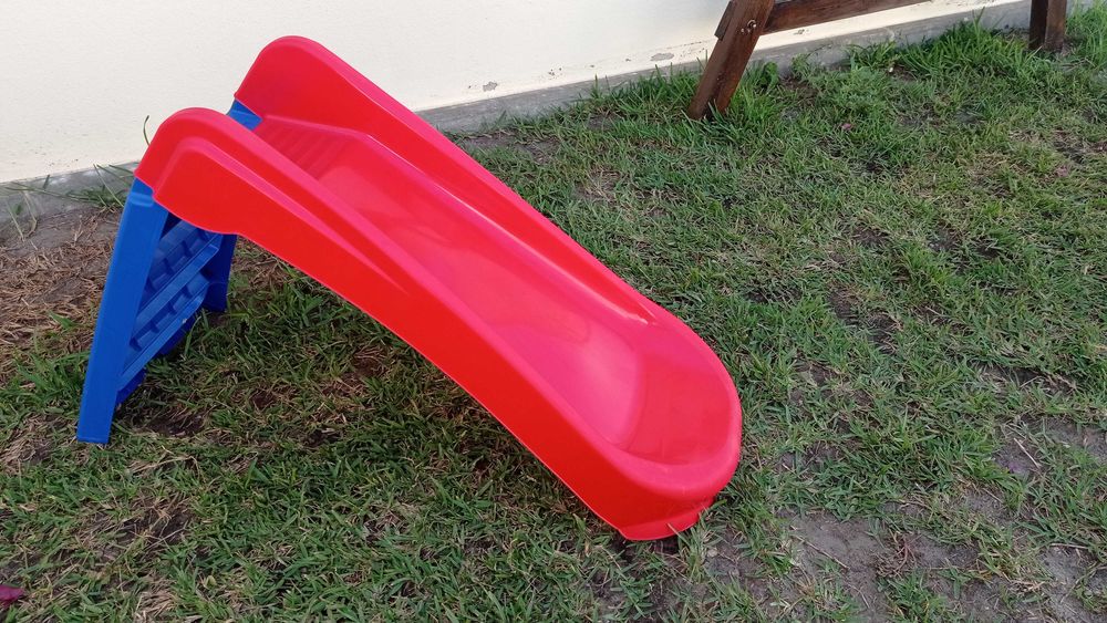 brinquedo-escorrega para criança