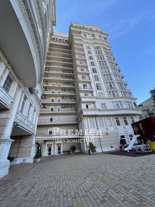 3 комн. 100 кв.м  Французский бульвар Панорама моря!