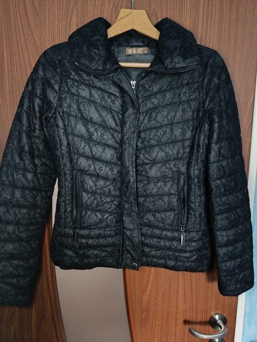 Ocieplana kurtka z koronką