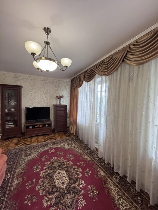 Продаётся 2 ком.кв.ул. Запорожская в Александровском районе!