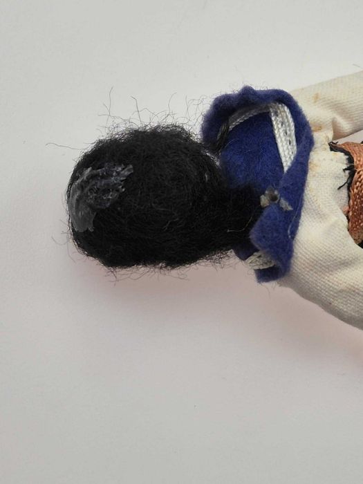 Celuloidowa stara lalka w stroju marynarskim 11,5 cm