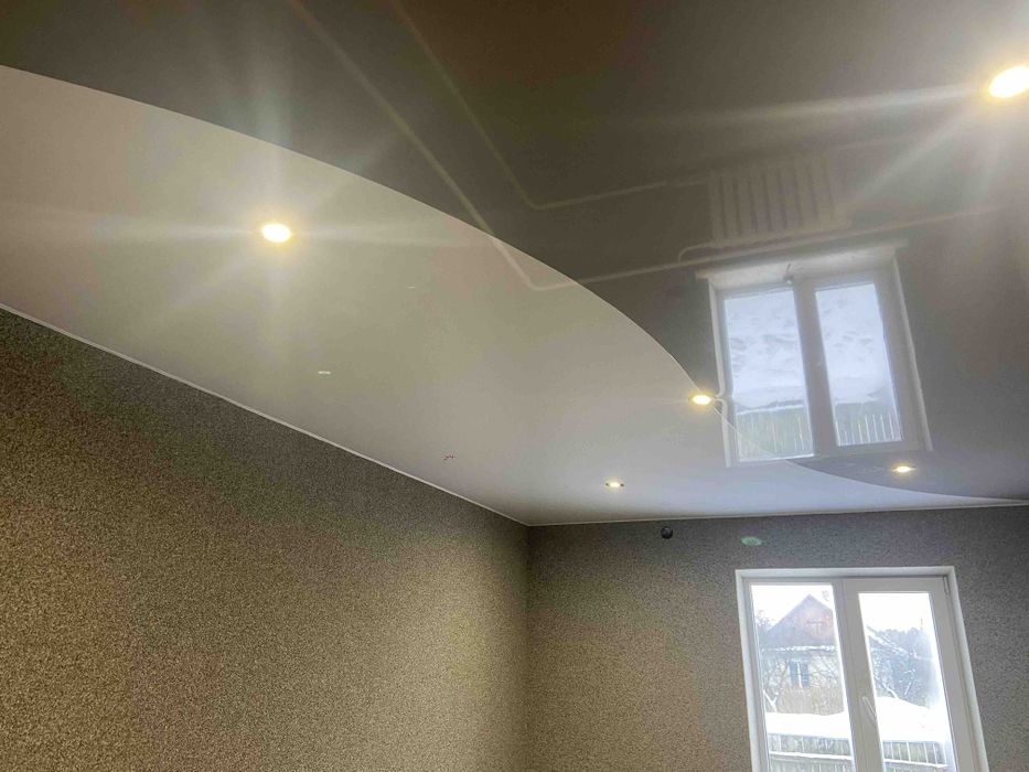 Натяжна стеля...