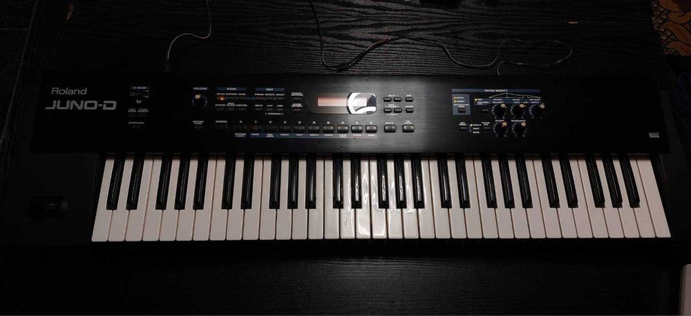 Syntezator Roland JUNO-D + twardy case stan dobry