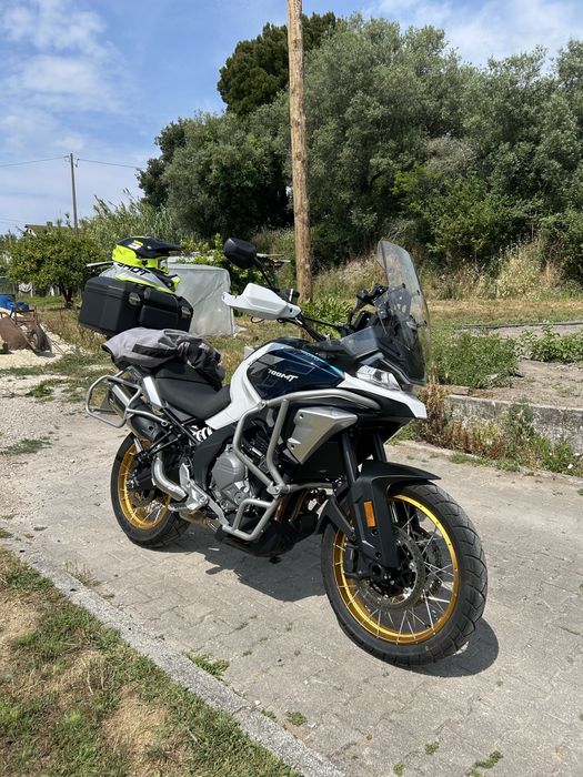 CFMoto 700mt ADV 2025