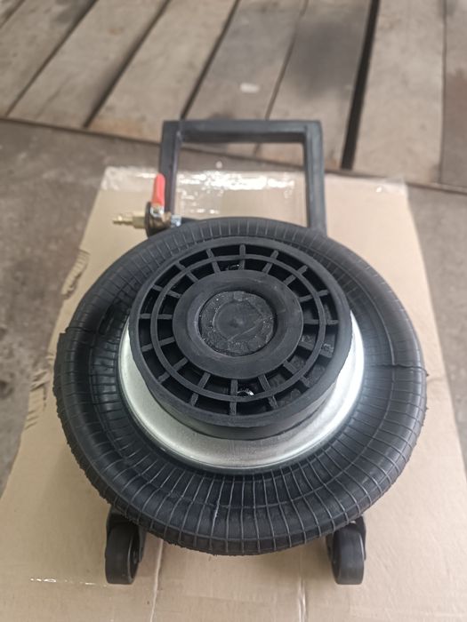 Пневмодомкрат саморобний