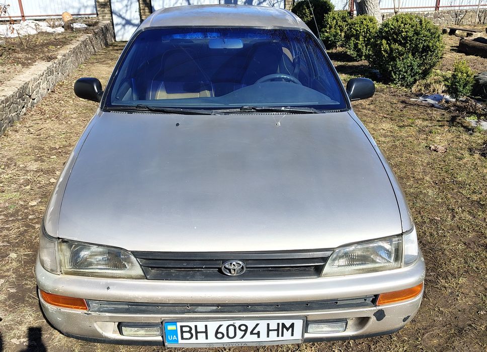 Продам авто тойота королла