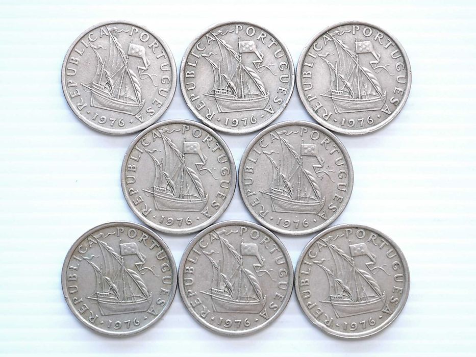 Lote de 8 Moedas 5 Escudos 1976