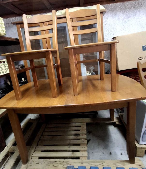 Mesa de sala de jantar + 6 cadeiras