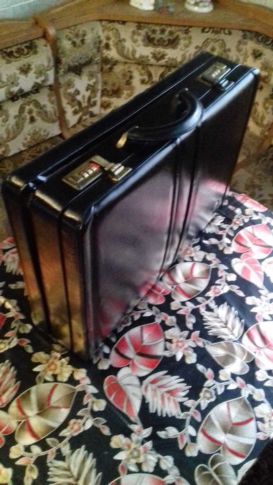 Набор для пикника Генеральский в дипломате.