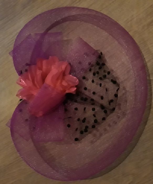 toczek fuksja fascynator do włosów