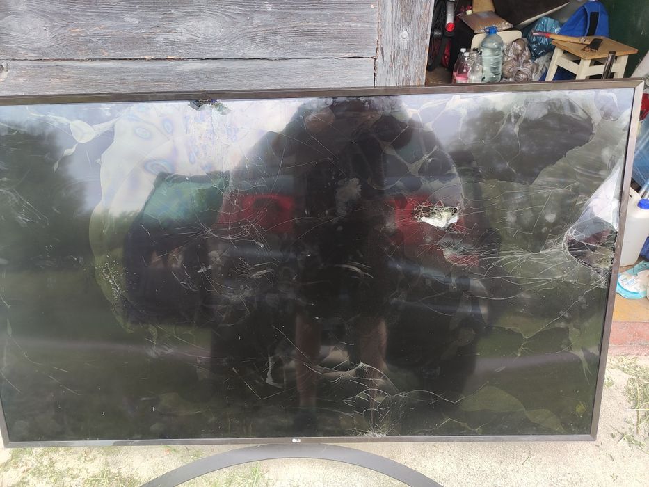 Telewizor LG 65 cali uszkodzony