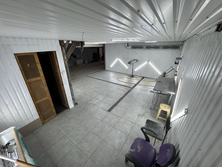 Ареда подъемника место на СТО механик маляр