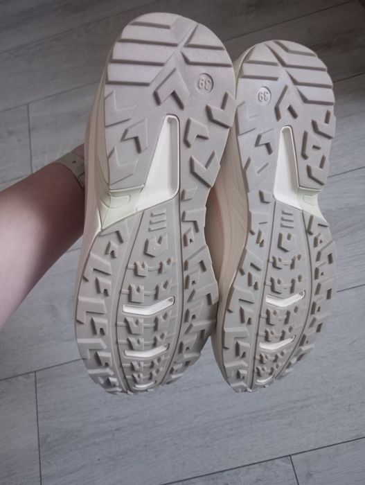 Nowe buty sportowe damskie Sprandi CCC 39