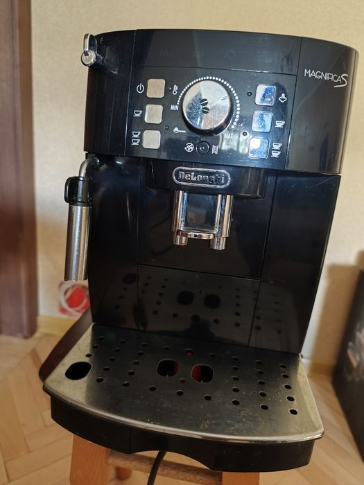 ПрПродам кавомашину Delonghi