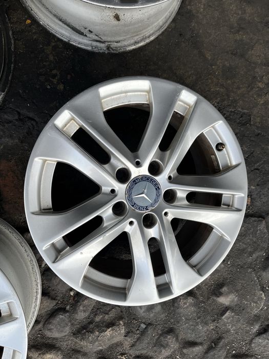 Mercedes W204 C Alufelgi Felgi BORBET 16 Cali 7J KPL