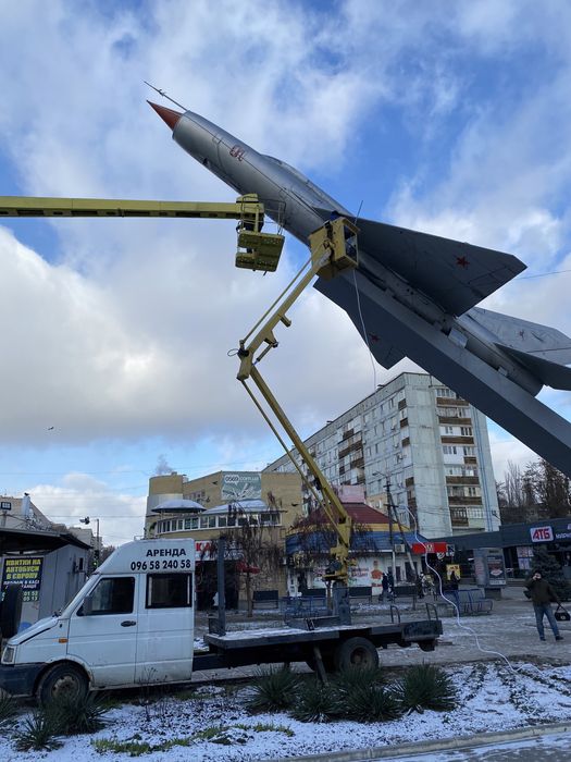 Продам автовышку 14метров