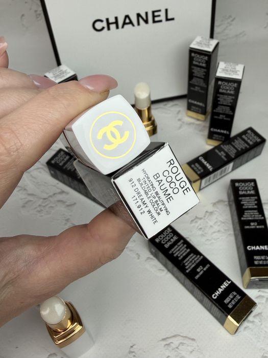 Бальзам для губ Chanel Rouge Coco Baume 912 Dreamy White