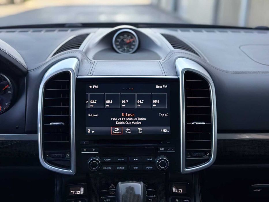 Porsche Cayenne      2017