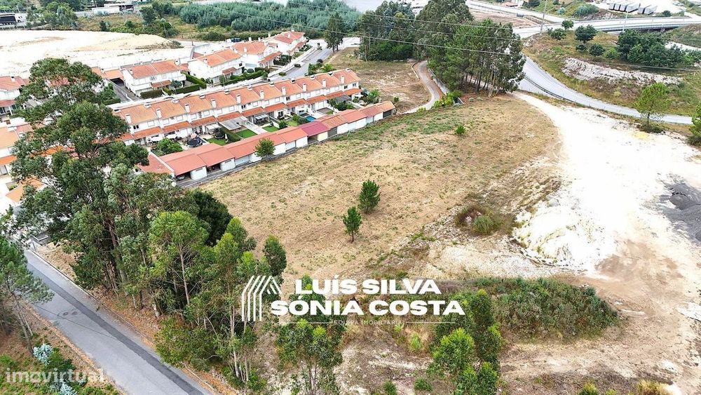 Oportunidade - Terreno Plano 4.940m2 p/ Várias Construções –...