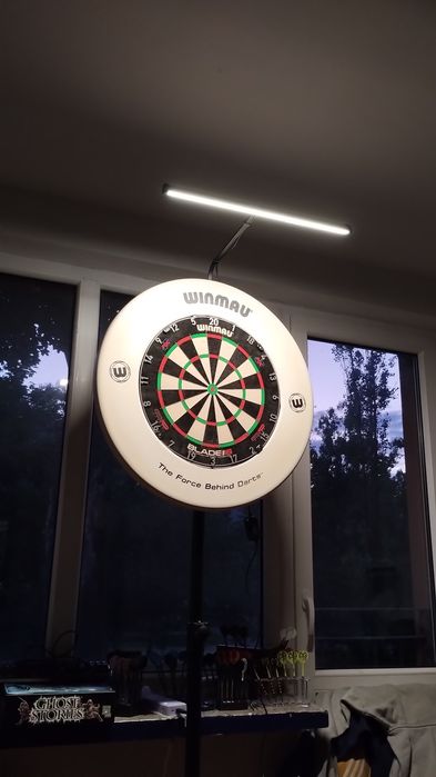 One 80 Lite oświetlenie do tarczy dart