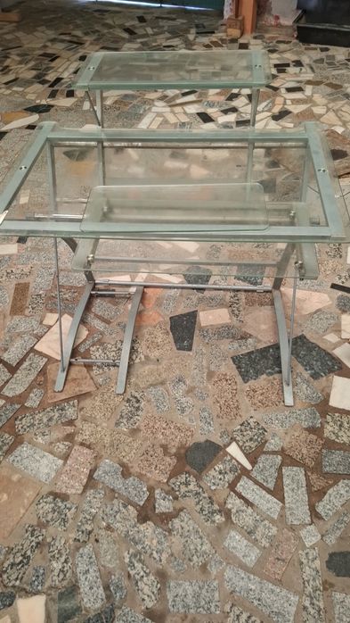 Secretária e cadeira