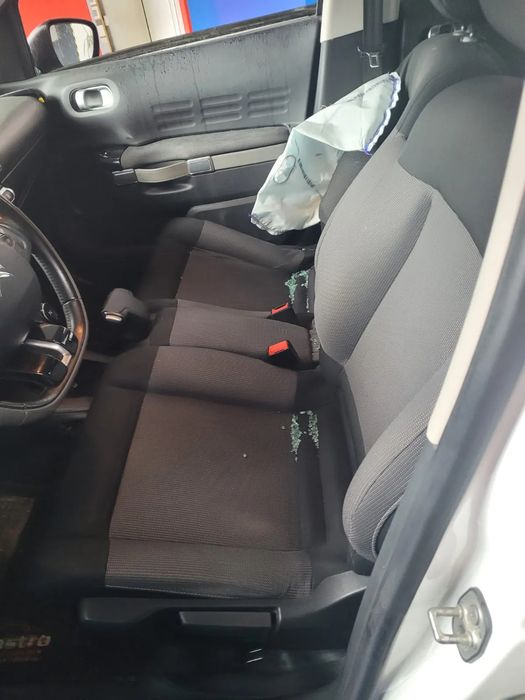 Citroen C4 Cactus 1.6 HDI de 2014 ás peças