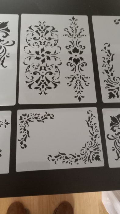 Stencil arabescos  folhas em plástico novas