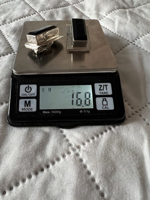 Srebrne duże klipsy z onyksem sygnowane