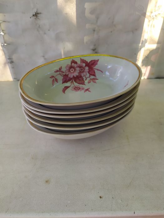 Набір тарілок 7 предметів