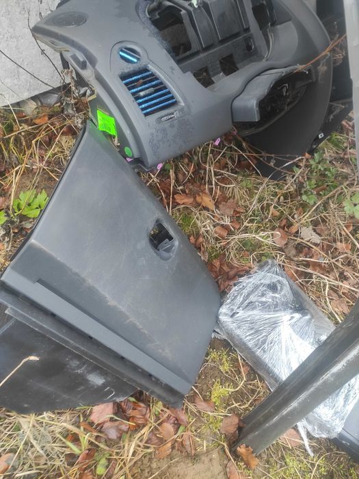 Торпеда, консоль центральна, бардачок Renault Megane 2