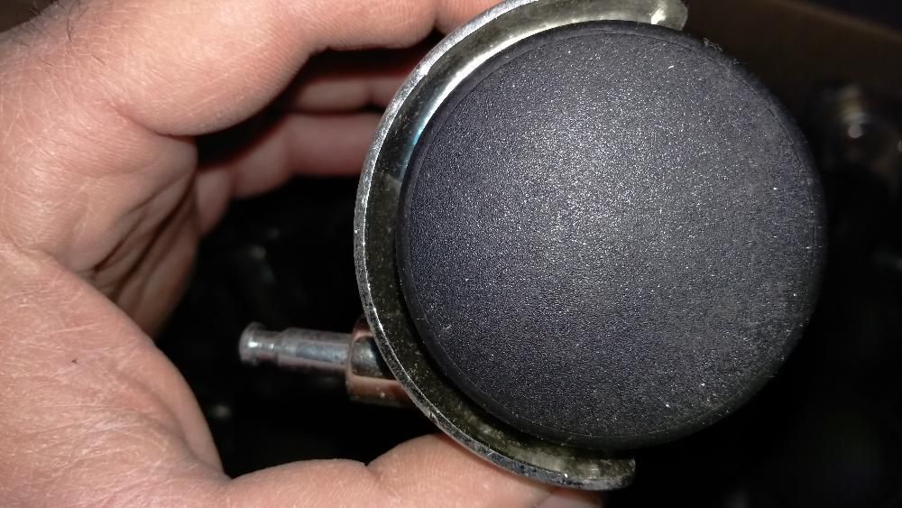 Rodas para várias cadeiras de escritório e outros fins.